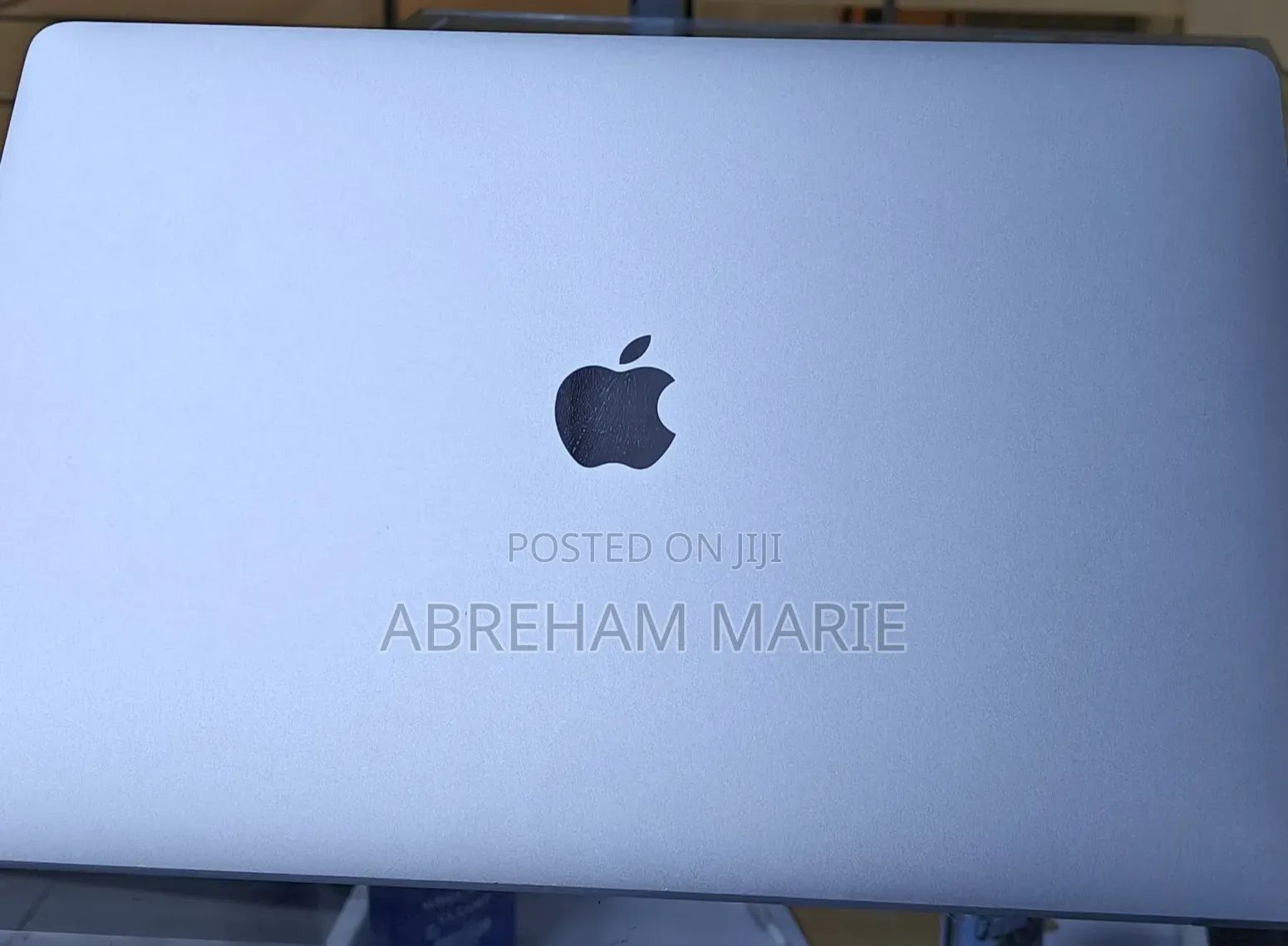 New Laptop Apple MacBook Pro 2019 16GB Intel Core i9 SSD 512GB