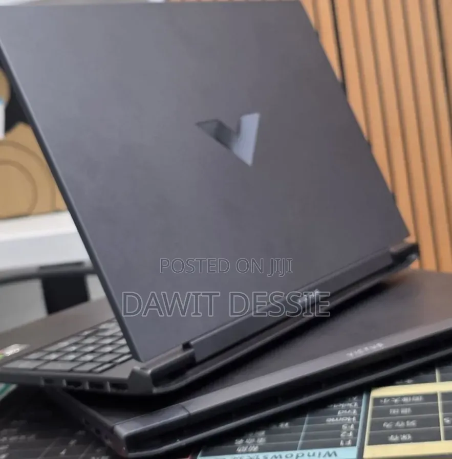 New Laptop HP Victus 16 16GB AMD Ryzen 7 SSD 512GB