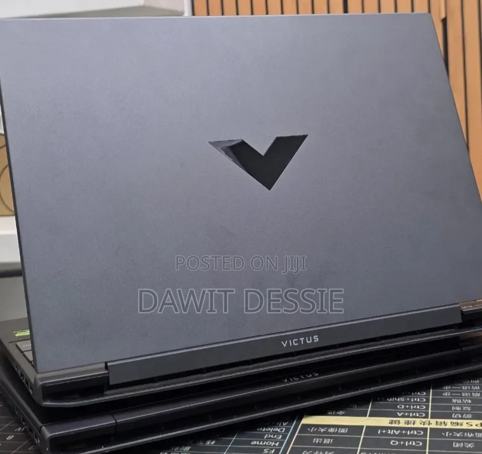 New Laptop HP Victus 16 16GB AMD Ryzen 7 SSD 512GB