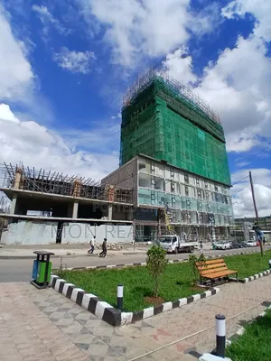 በዓየር ጤና ዋና መንገድ ላይ ለንግድ የሚሆኑ ዘመናዊ ሱቆች ይሸጣሉ - Mon Real Estate