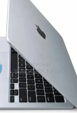 New Laptop Apple MacBook Air 2025 M4 16GB Apple M4 SSD 512GB