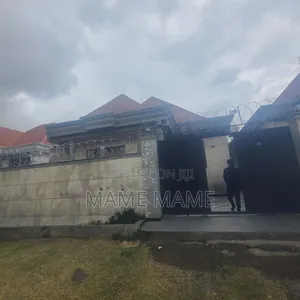 3bdrm Villa in Addis Abeba, Bole for sale
