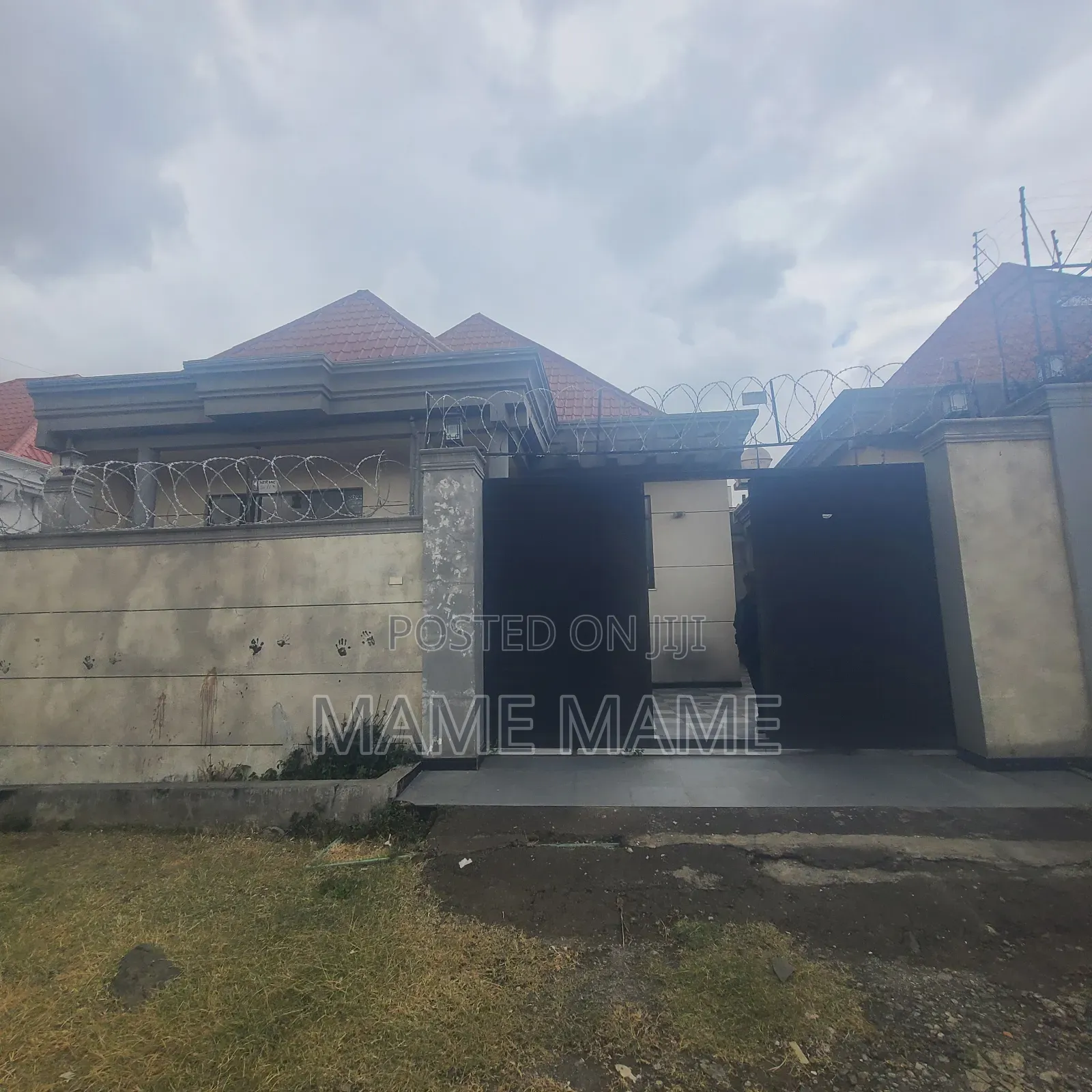 3bdrm Villa in Addis Abeba, Bole for sale