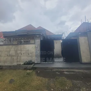3bdrm Villa in Addis Abeba, Bole for sale