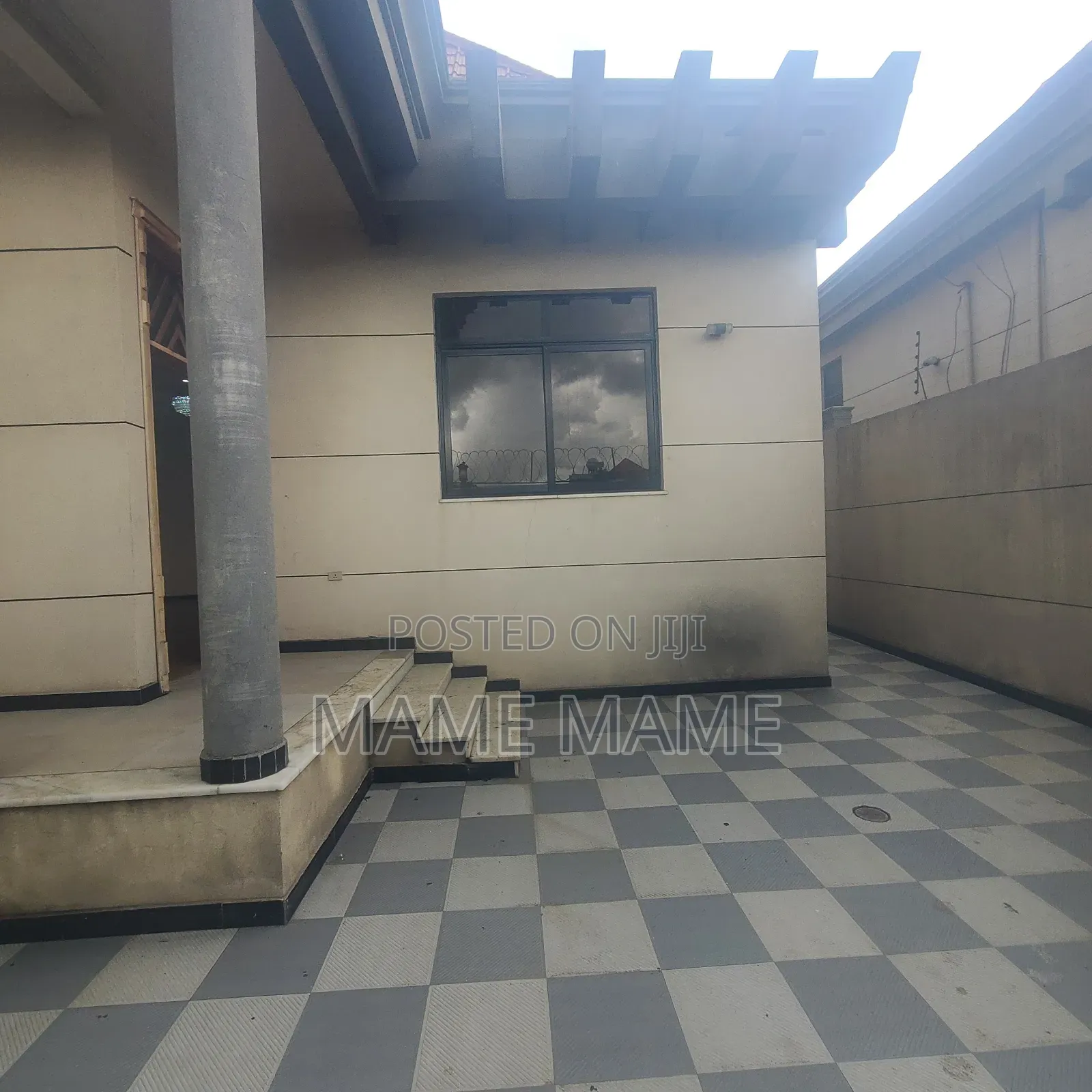 3bdrm Villa in Addis Abeba, Bole for sale