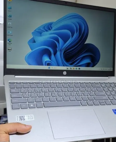 New Laptop HP Stream Notebook 16GB Intel Core i7 SSD 512GB