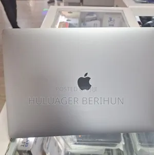 New Laptop Apple MacBook Pro 2016 16GB Intel Core i7 SSD 256GB