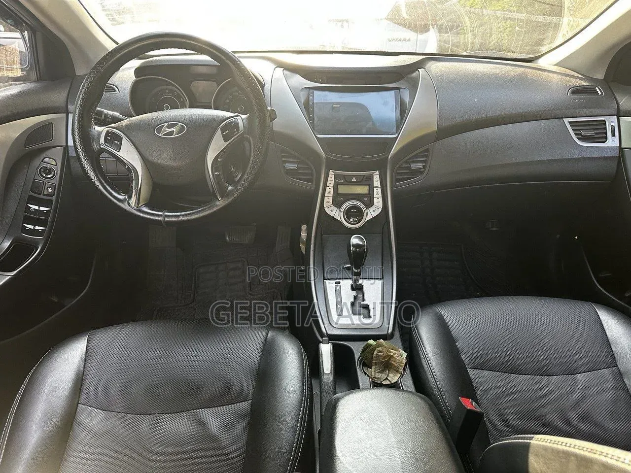 Hyundai Avante 2012