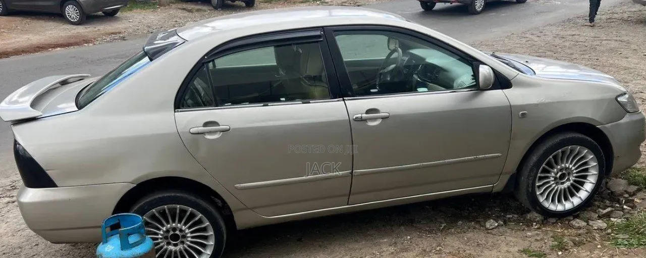 Toyota Corolla 2007 Gold