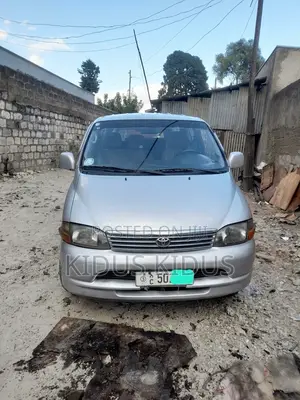 Toyota Vanguard 2005 Silver