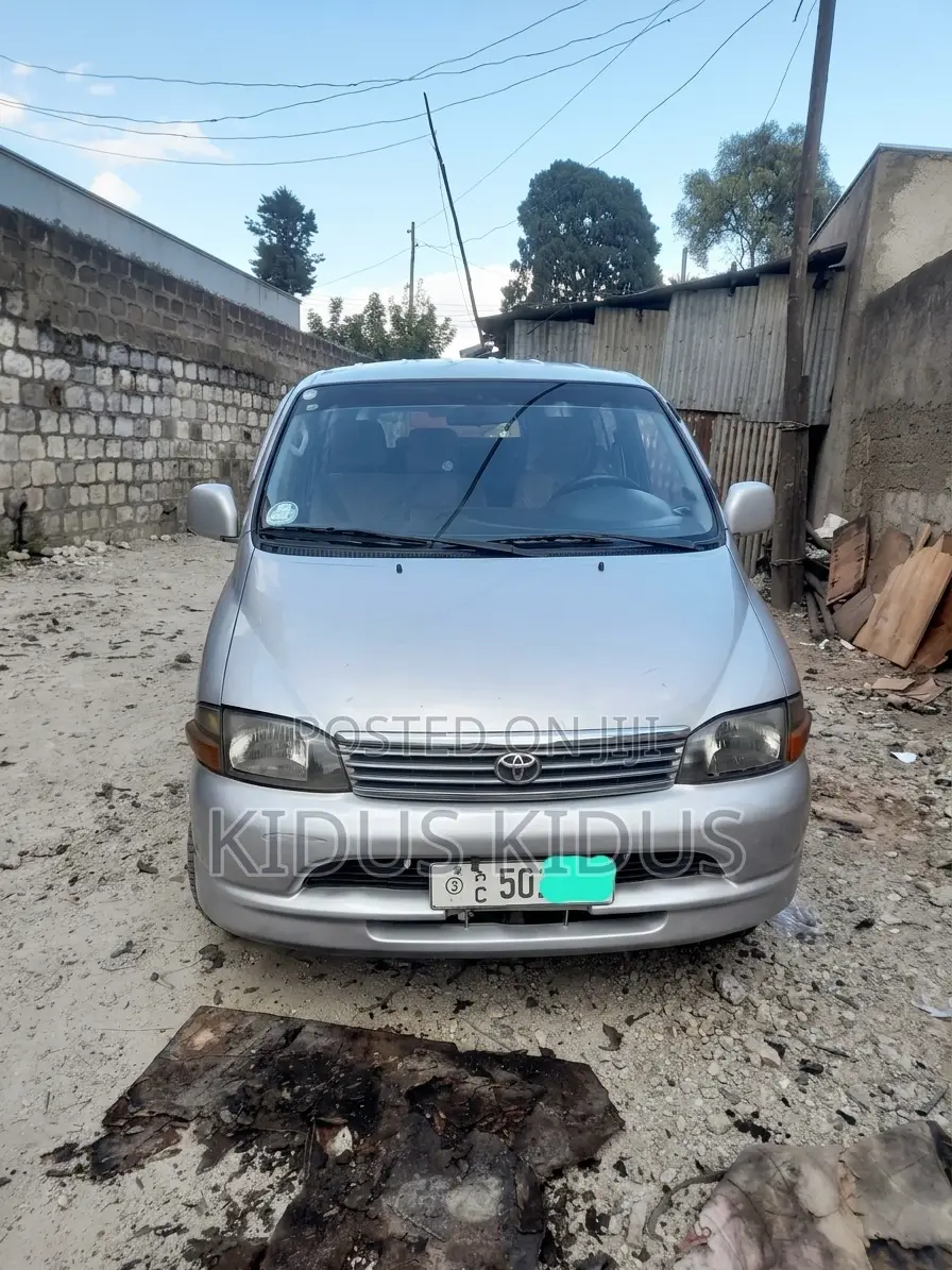 Toyota Vanguard 2005 Silver