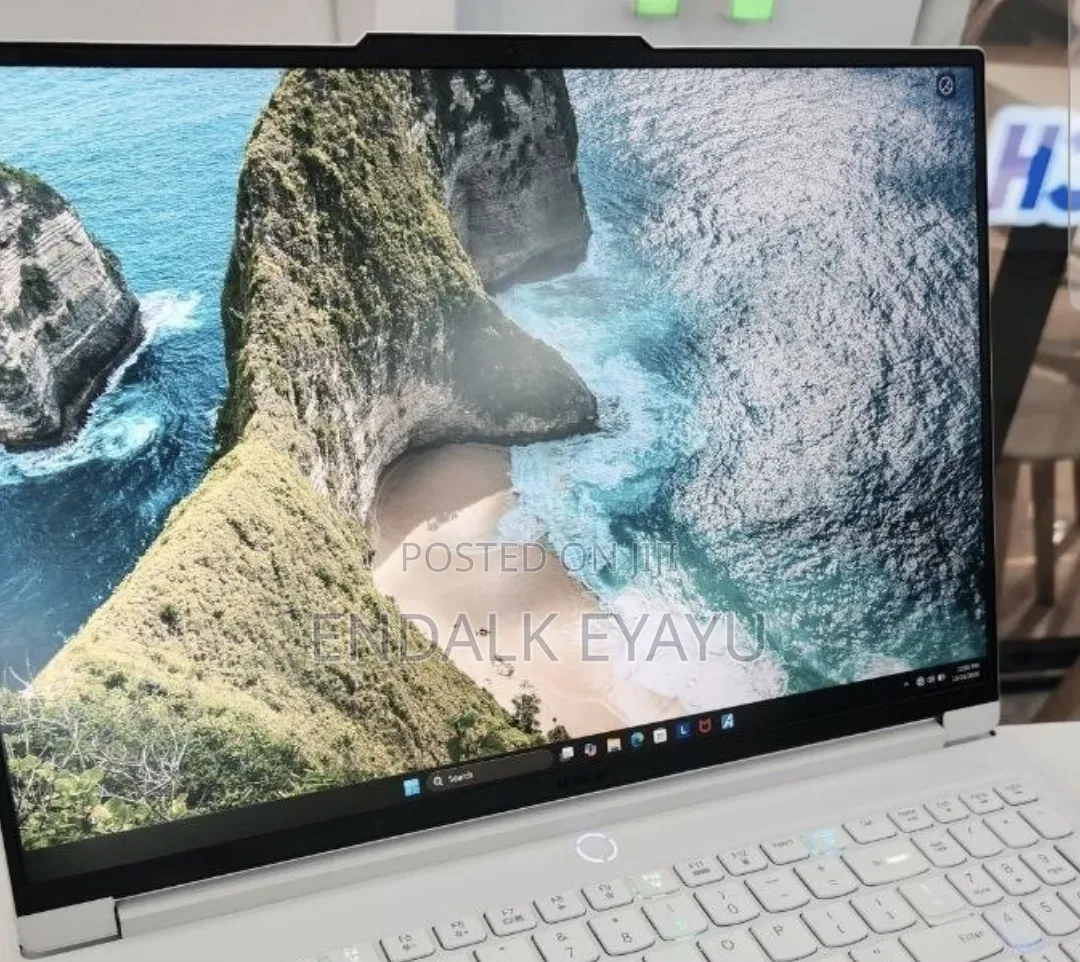 New Laptop Lenovo Legion 7 16GB Intel Core i7 SSD 1T