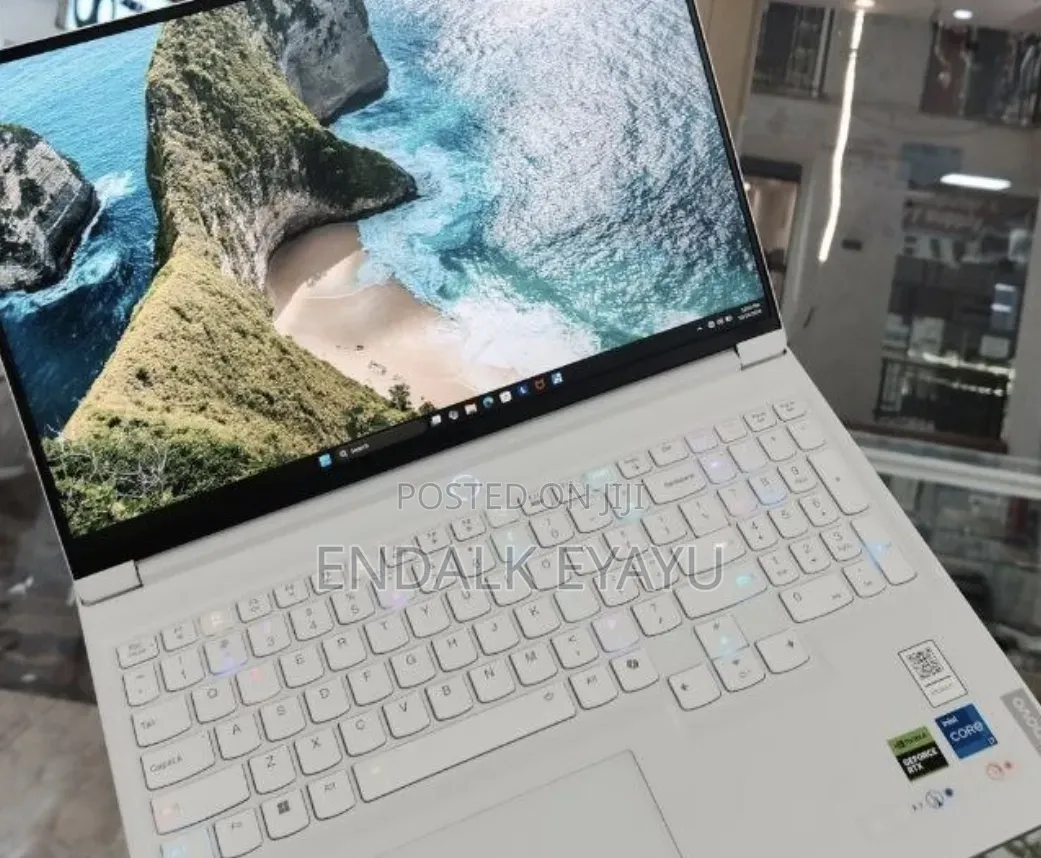 New Laptop Lenovo Legion 7 16GB Intel Core i7 SSD 1T