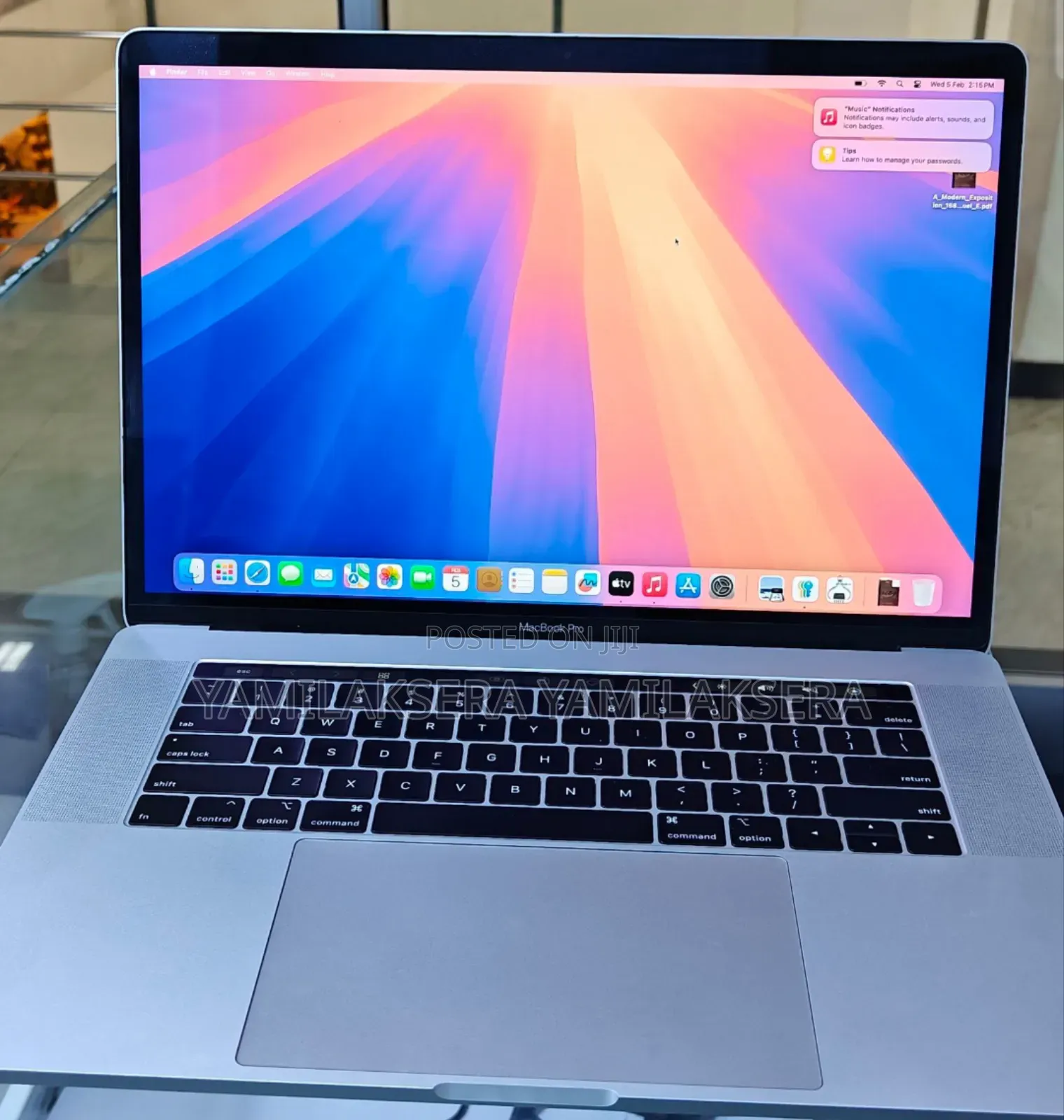 New Laptop Apple MacBook Pro 2019 16GB Intel Core i9 SSD 512GB