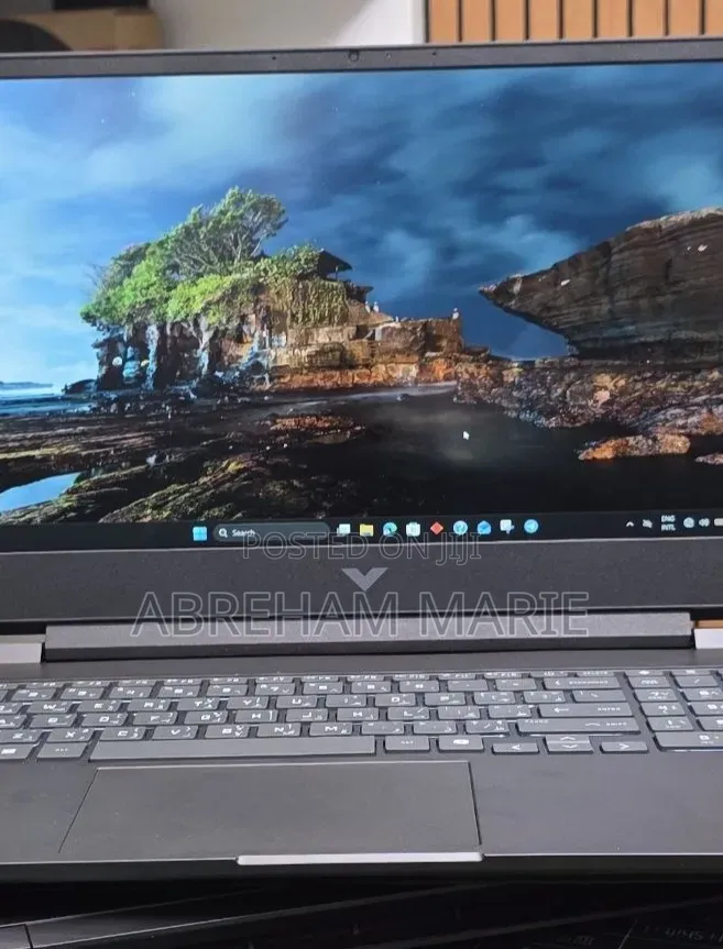New Laptop HP Victus 16 16GB AMD Ryzen 7 SSD 512GB