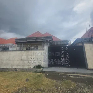 3bdrm Villa in Addis Abeba, Bole for sale