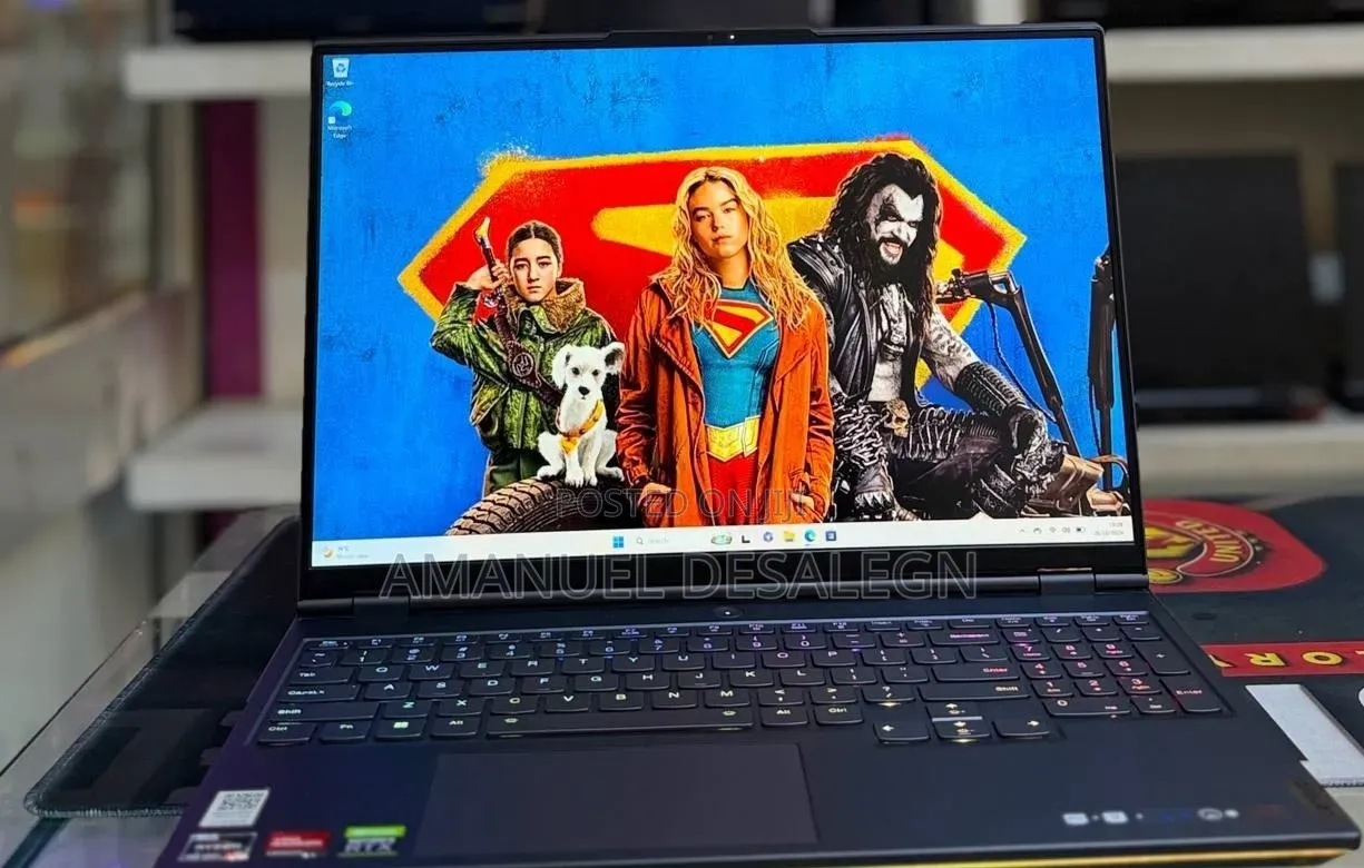 New Laptop Lenovo Legion 9 32GB AMD Ryzen 7 SSD 1T