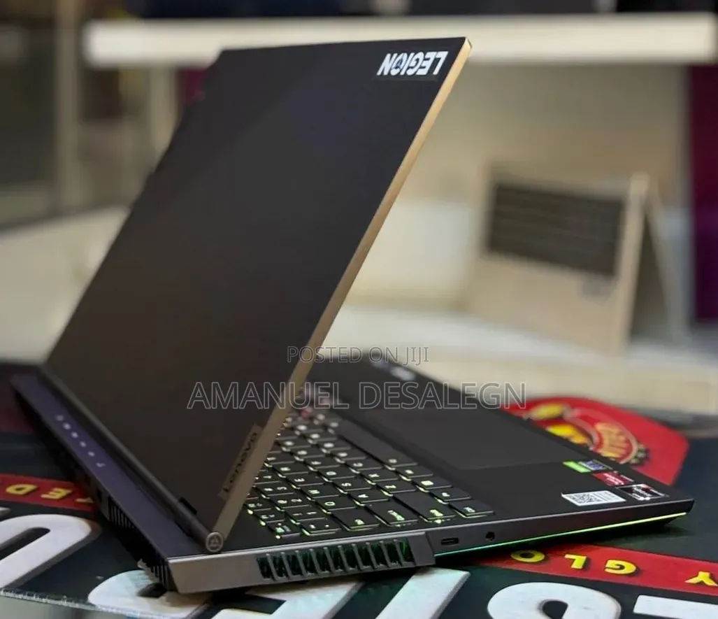New Laptop Lenovo Legion 9 32GB AMD Ryzen 7 SSD 1T