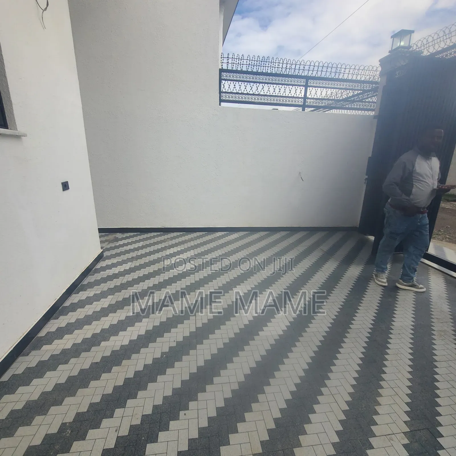 3bdrm Villa in Addis Abeba, Bole for sale