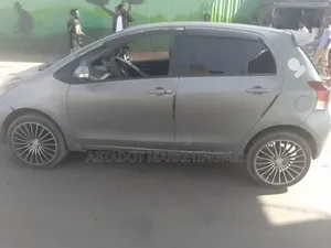 Toyota Yaris 2008 Silver