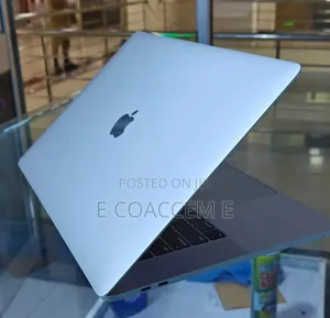 New Laptop Apple MacBook Pro 2019 16GB Intel Core i9 SSD 512GB
