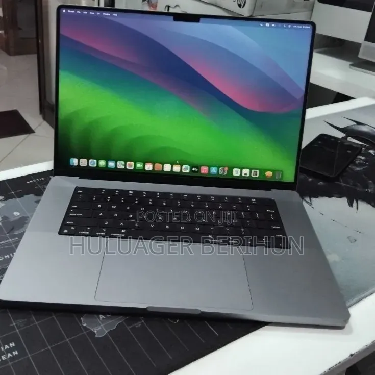 New Laptop Apple MacBook Pro 2021 M1 Max 32GB Apple M1 Max SSD 1T