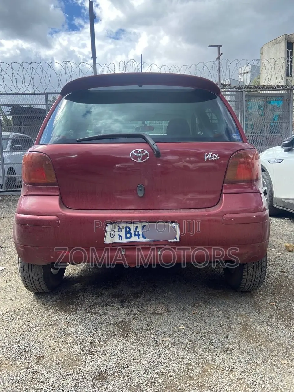 Toyota Vitz 1.0 FWD 3dr 2004 Red