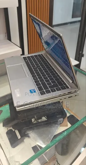 New Laptop HP EliteBook 840 G8 16GB Intel Core i5 SSD 512GB