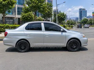 Toyota Platz 2005 Silver
