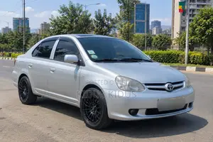 Toyota Platz 2005 Silver
