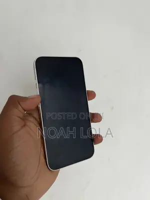 Apple iPhone 13 128 GB White