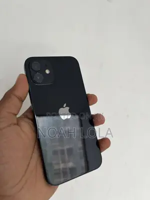 Apple iPhone 12 64 GB Black