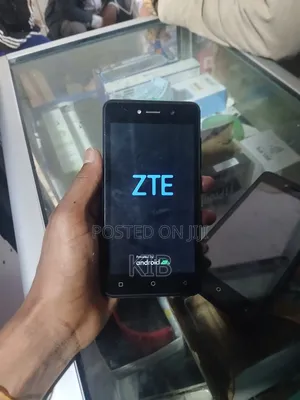 ZTE A520 32 GB Gray