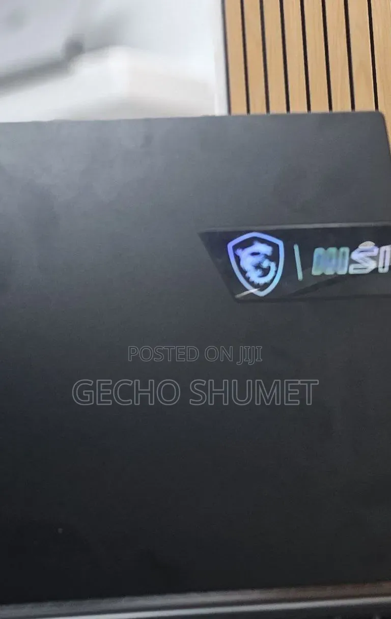 New Laptop MSI GS70 Stealth Pro Silver 16GB Intel Core i7 SSD 1T