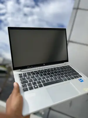 New Laptop HP EliteBook 830 16GB Intel Core i5 SSD 512GB