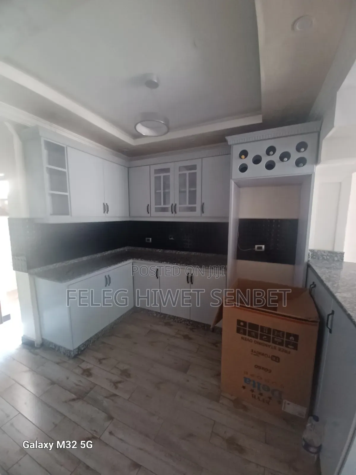 Furnished 5bdrm House in አአ, Bole for sale