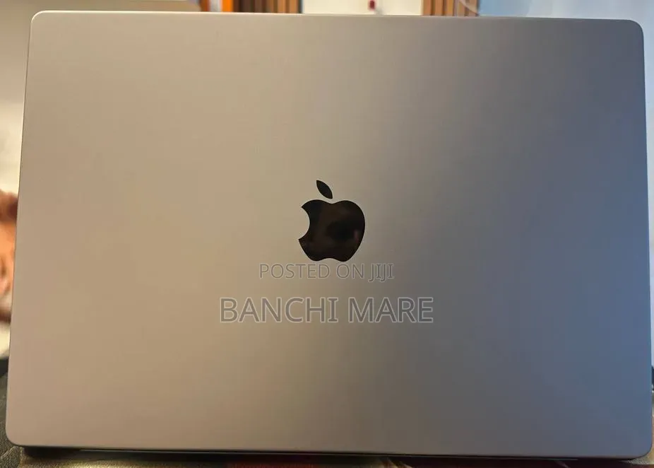 New Laptop Apple MacBook Pro 2021 M1 32GB Apple M1 SSD 512GB