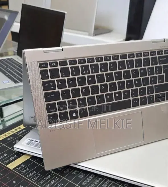 New Laptop HP EliteBook 830 G8 16GB Intel Core i5 SSD 512GB