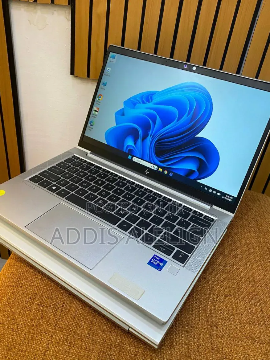 New Laptop HP EliteBook 840 16GB Intel Core i5 SSD 512GB