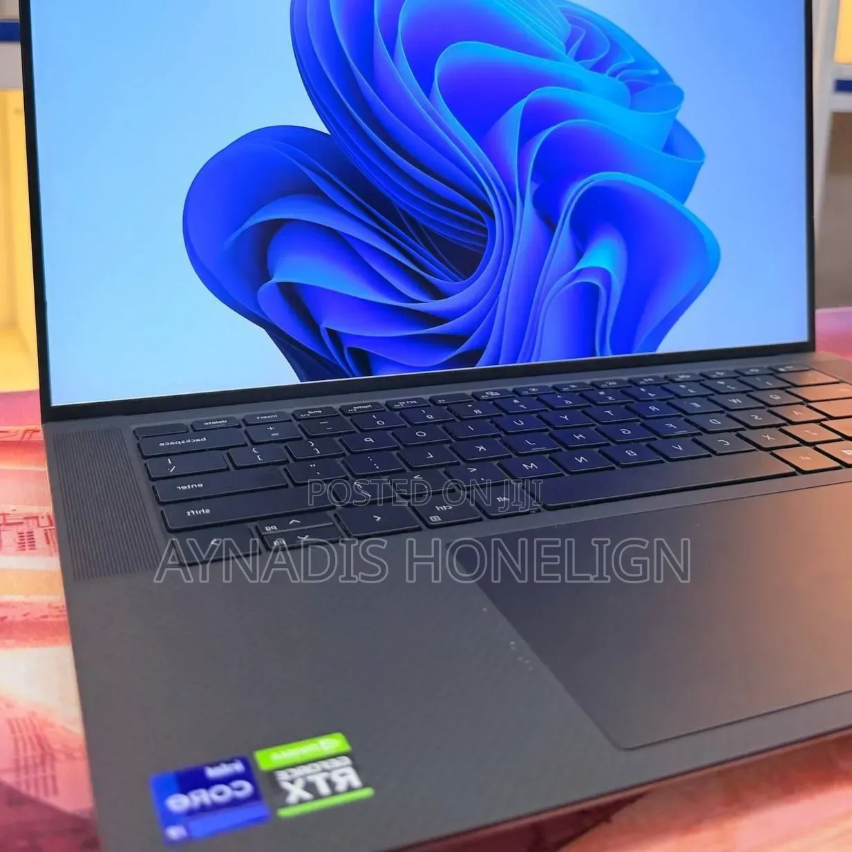 New Laptop Dell Precision 5560 16GB Intel Core i9 SSD 512GB