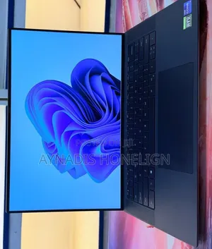 New Laptop Dell Precision 5560 16GB Intel Core i9 SSD 512GB