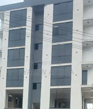 15bdrm Apartment in Akaky Kaliti for sale