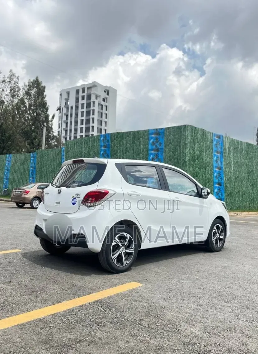 Changan BenBen E-Star 2022 White