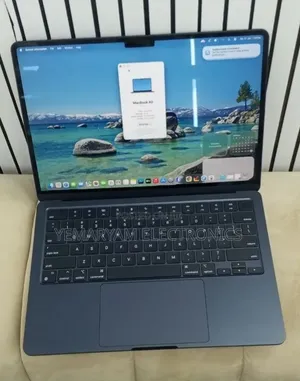 New Laptop Apple MacBook Air 2022 M2 8GB Apple M2 SSD 256GB