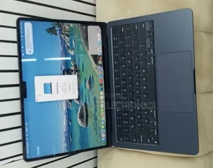 New Laptop Apple MacBook Air 2022 M2 8GB Apple M2 SSD 256GB
