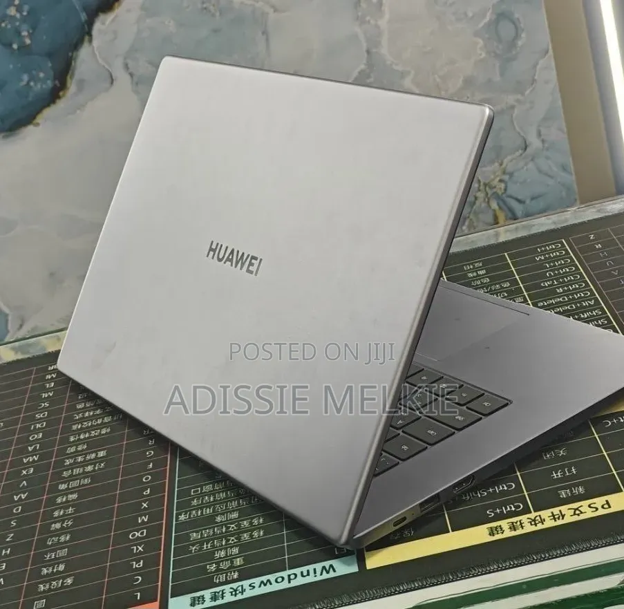 New Laptop Huawei 8GB Intel Core i3 SSD 256GB