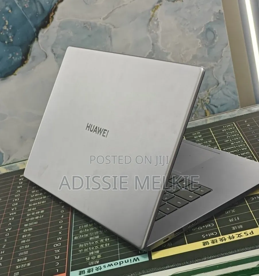 New Laptop Huawei 8GB Intel Core i3 SSD 256GB