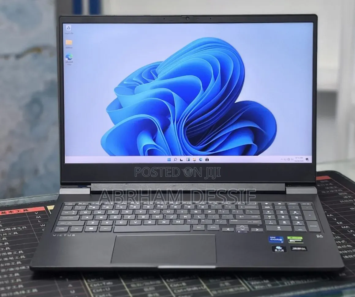 New Laptop HP 16GB Intel Core i7 SSD 1T