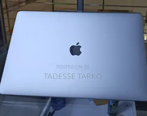 New Laptop Apple MacBook Pro 2019 16GB Intel Core i9 SSD 512GB