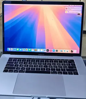 New Laptop Apple MacBook Pro 2019 16GB Intel Core i9 SSD 512GB